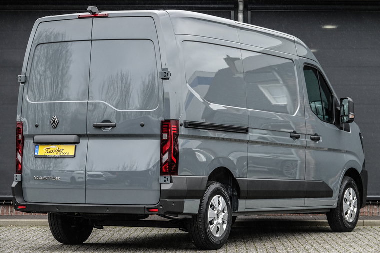 Vehicle Image 38