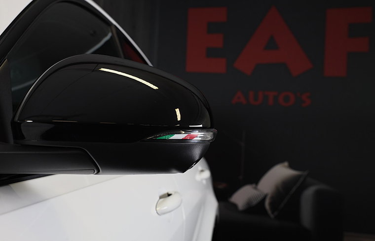 Vehicle Image 52