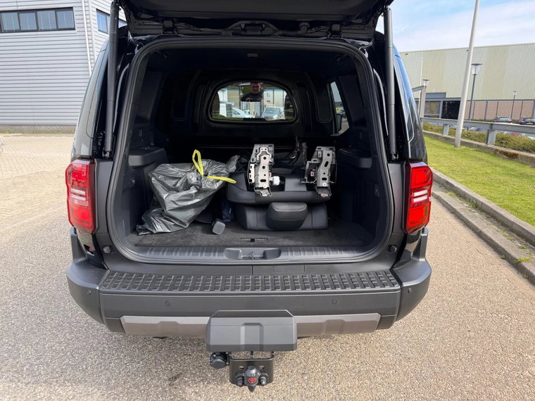 Vehicle Image 7