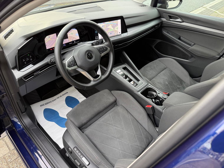 Vehicle Image 38