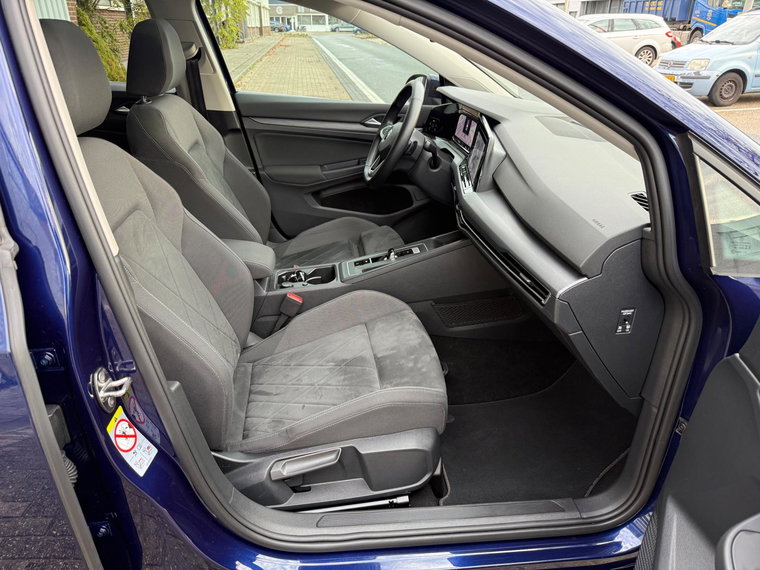 Vehicle Image 45