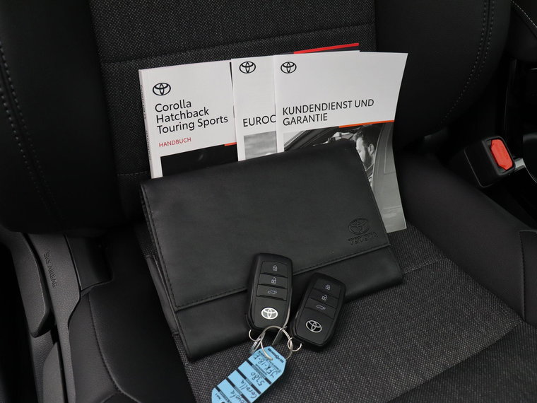 Vehicle Image 19
