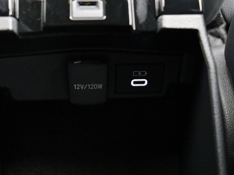 Vehicle Image 37