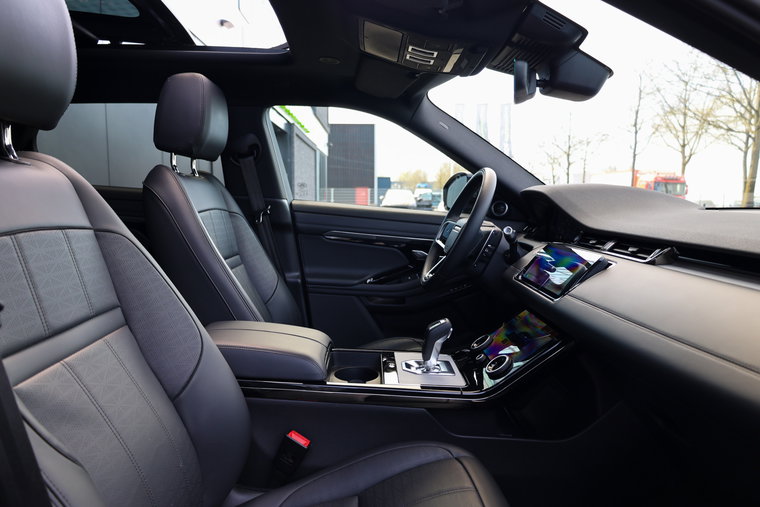 Vehicle Image 14