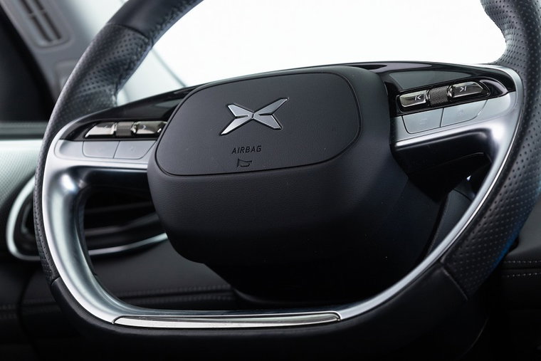 Vehicle Image 21