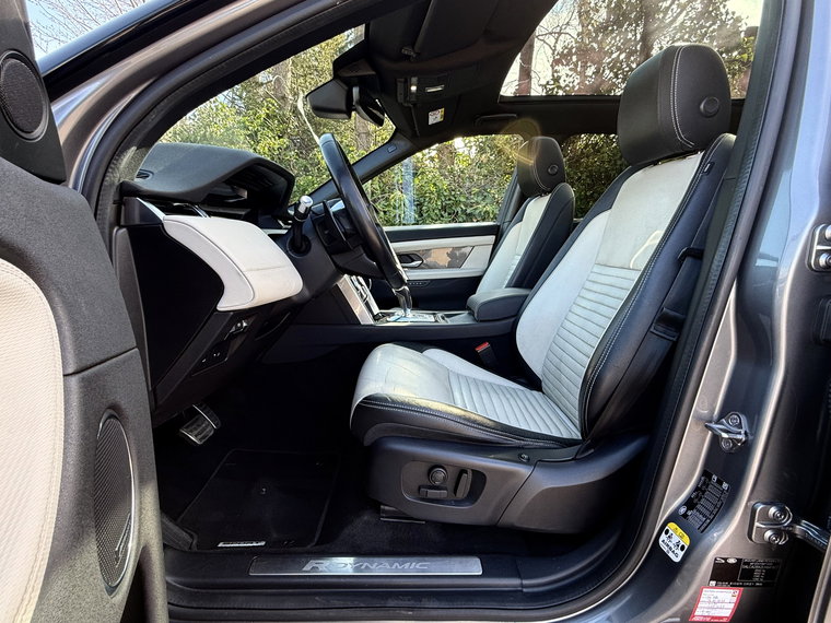 Vehicle Image 37