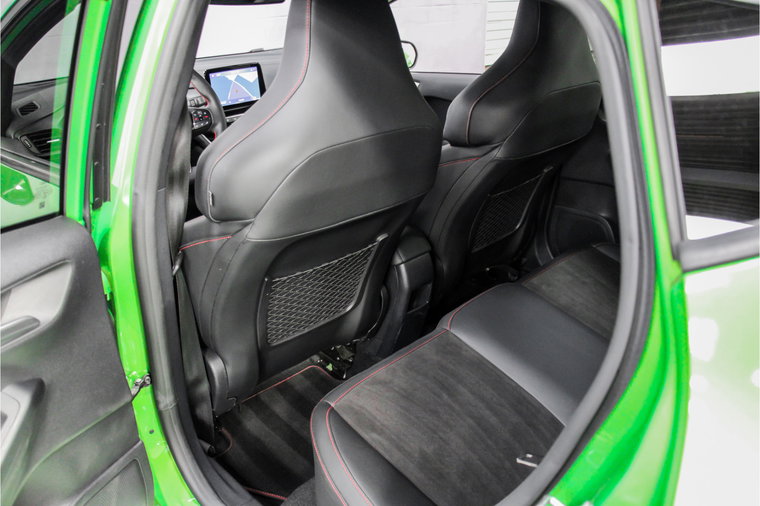Vehicle Image 33