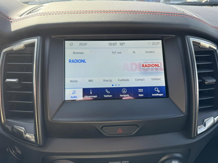 Vehicle Image 17