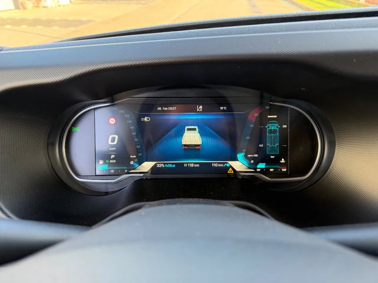 Vehicle Image 15