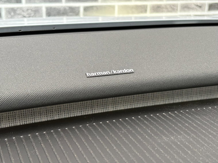 Vehicle Image 28