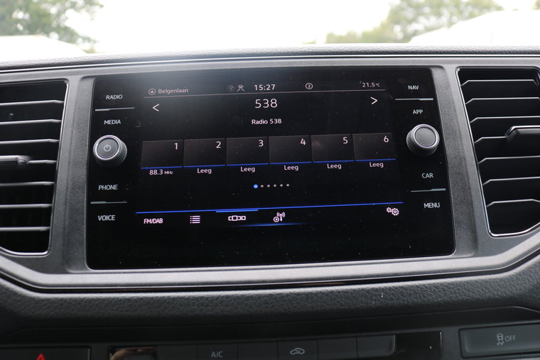 Vehicle Image 24