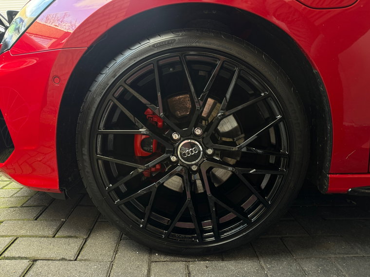 Vehicle Image 35