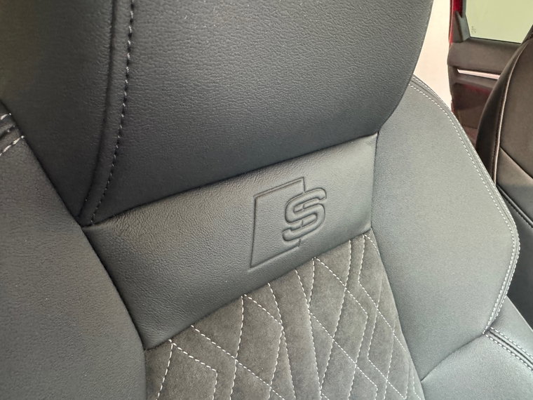 Vehicle Image 41