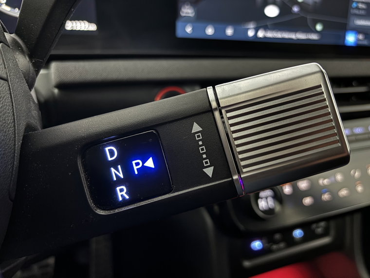 Vehicle Image 23