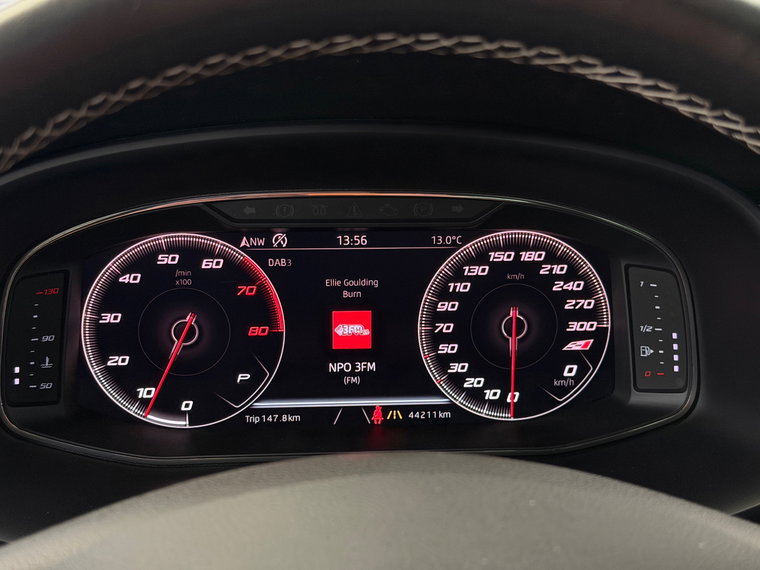 Vehicle Image 28