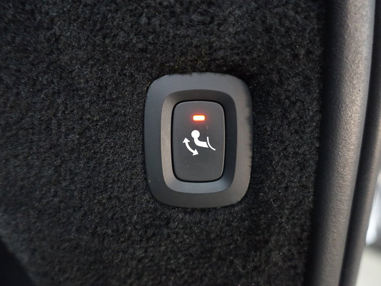 Vehicle Image 39