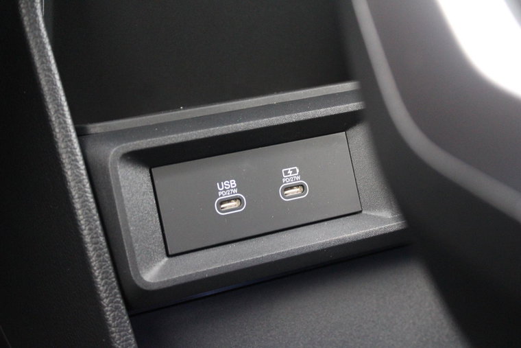 Vehicle Image 36