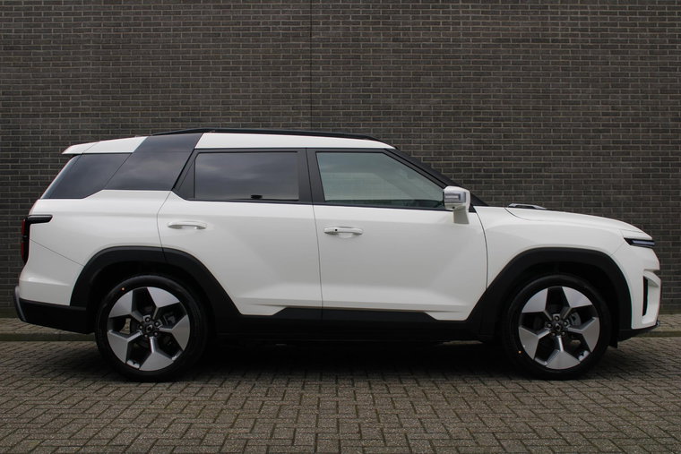 Vehicle Image 40