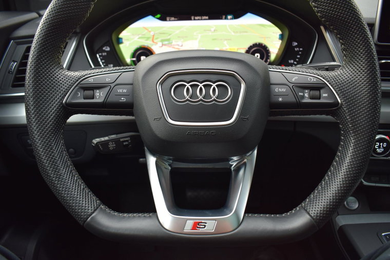 Vehicle Image 21