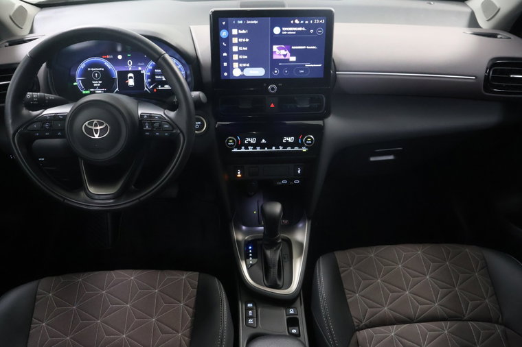 Vehicle Image 7