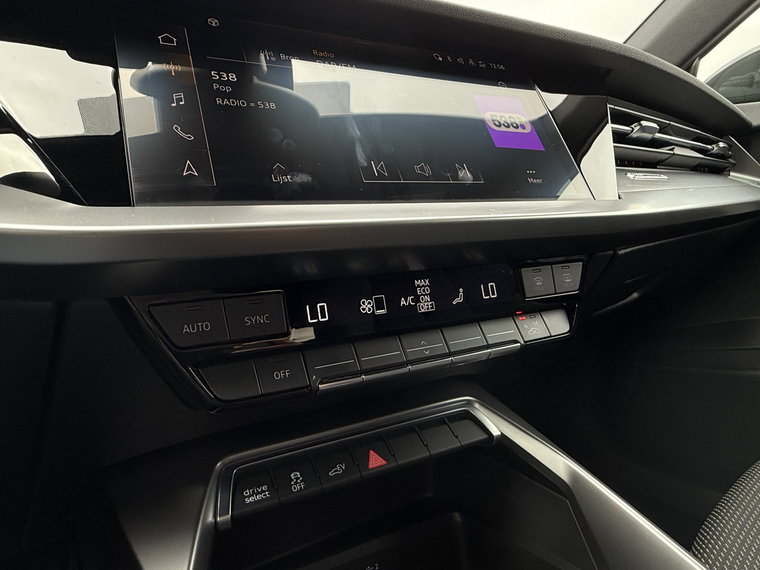 Vehicle Image 39