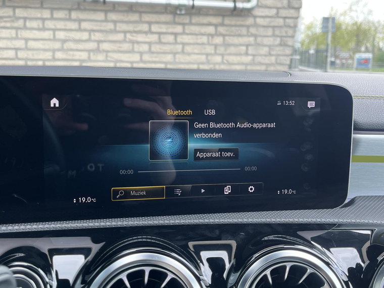 Vehicle Image 45