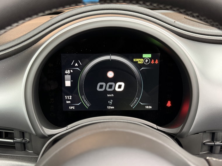 Vehicle Image 25