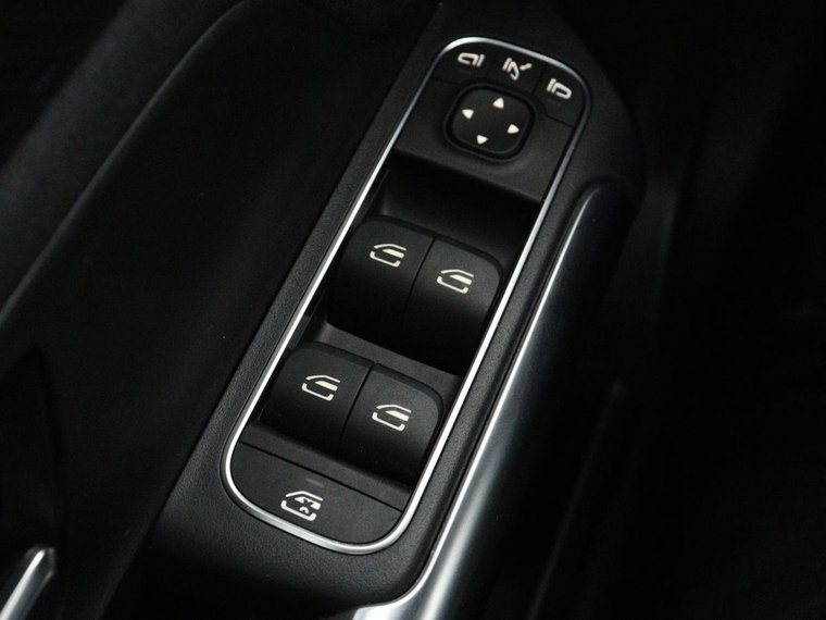 Vehicle Image 41