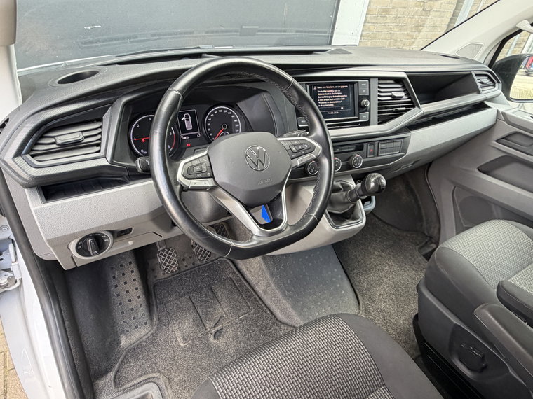 Vehicle Image 24