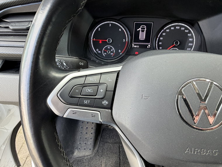 Vehicle Image 28