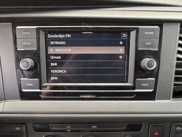 Vehicle Image 38