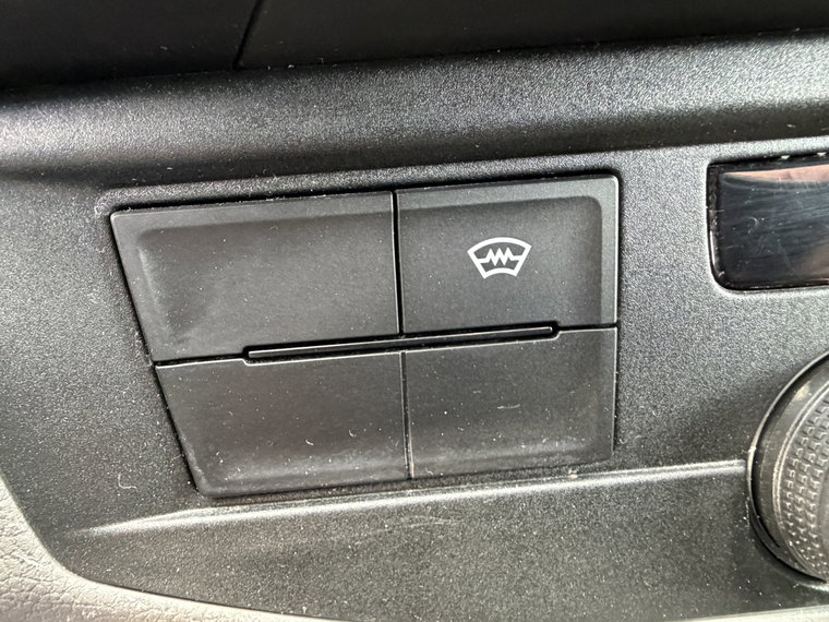 Vehicle Image 42
