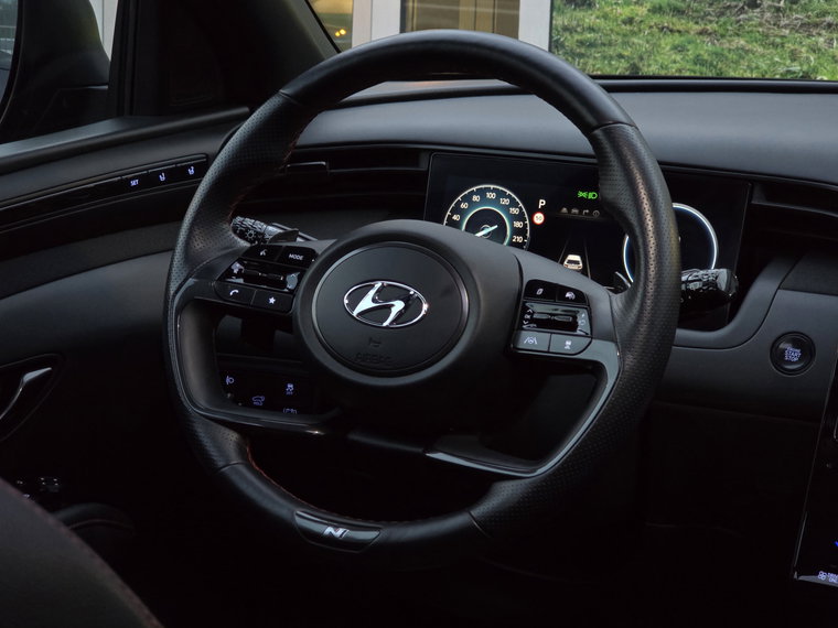 Vehicle Image 17
