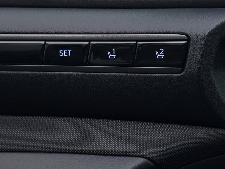 Vehicle Image 28