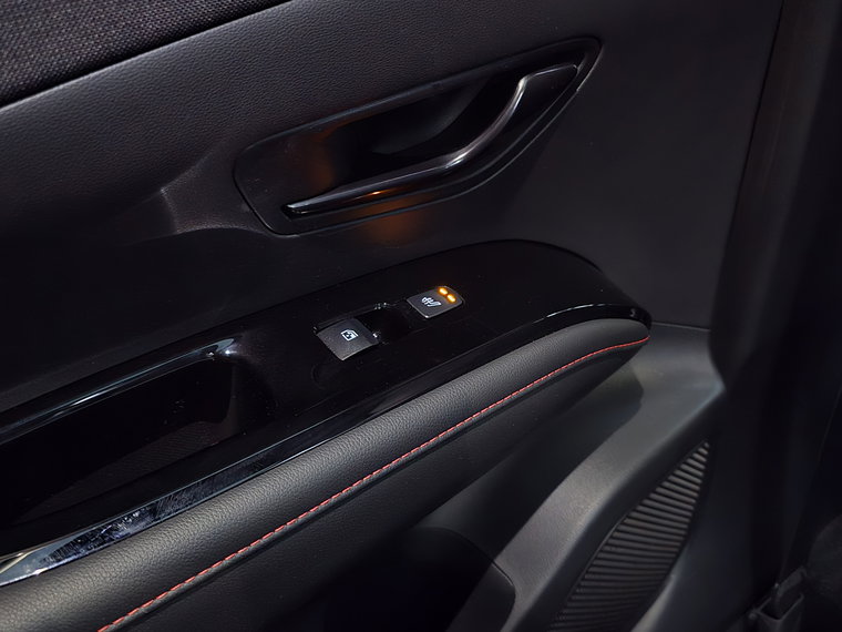 Vehicle Image 37
