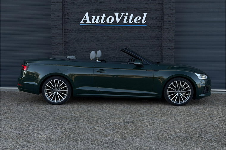 Vehicle Image 26