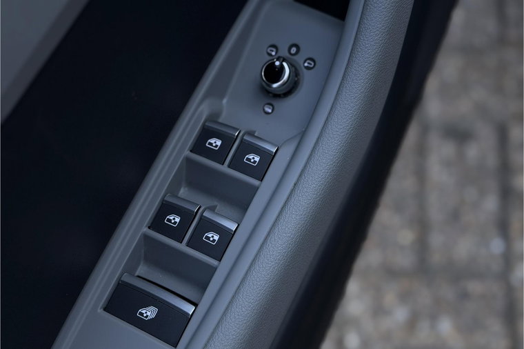 Vehicle Image 47
