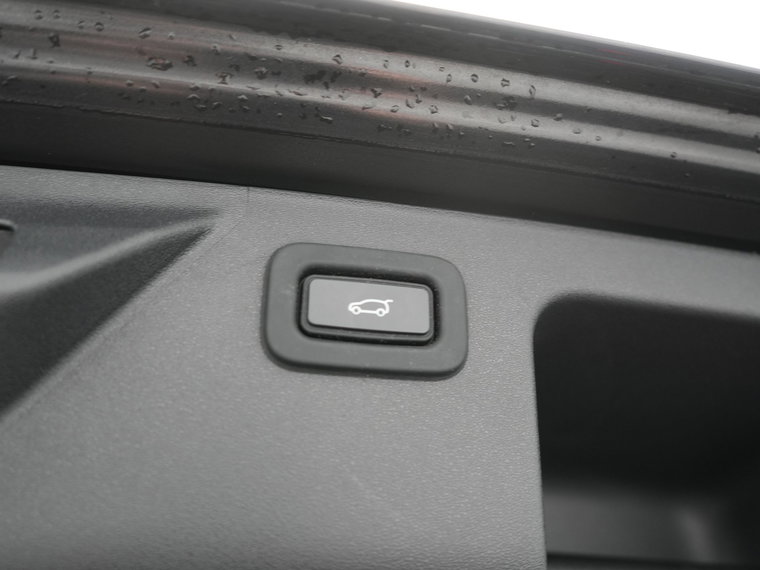 Vehicle Image 42