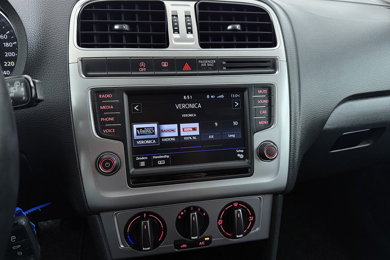 Vehicle Image 22