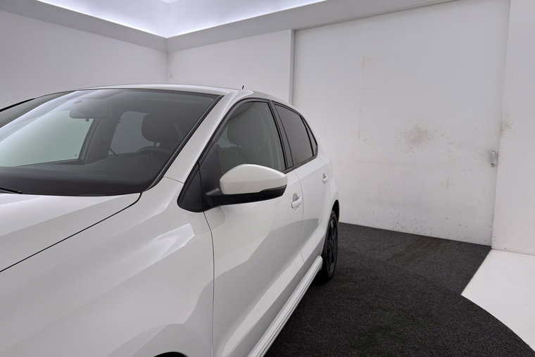 Vehicle Image 41