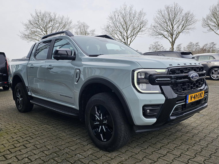 Vehicle Image 6