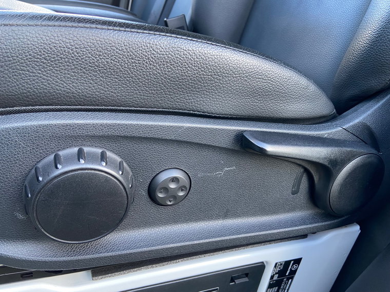 Vehicle Image 22