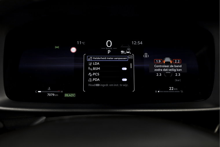 Vehicle Image 42