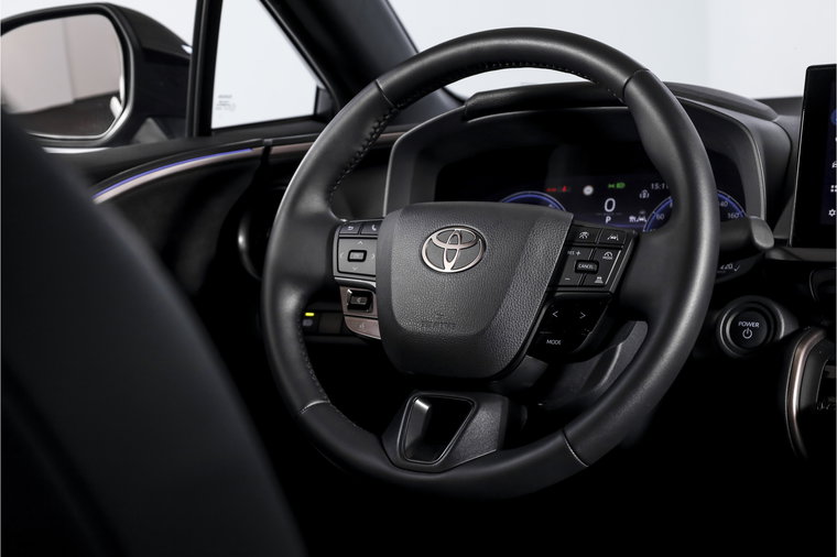 Vehicle Image 9