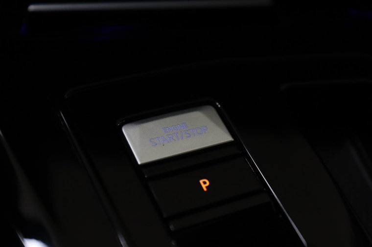 Vehicle Image 38