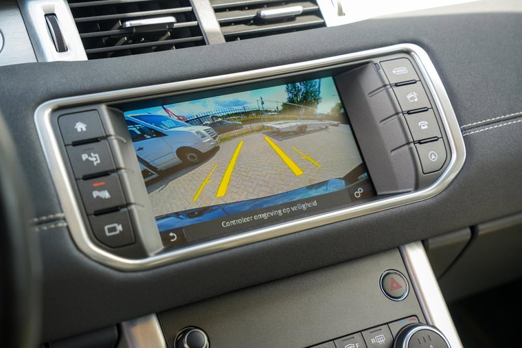 Vehicle Image 19