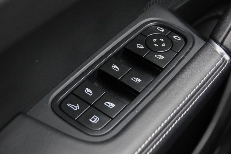 Vehicle Image 36