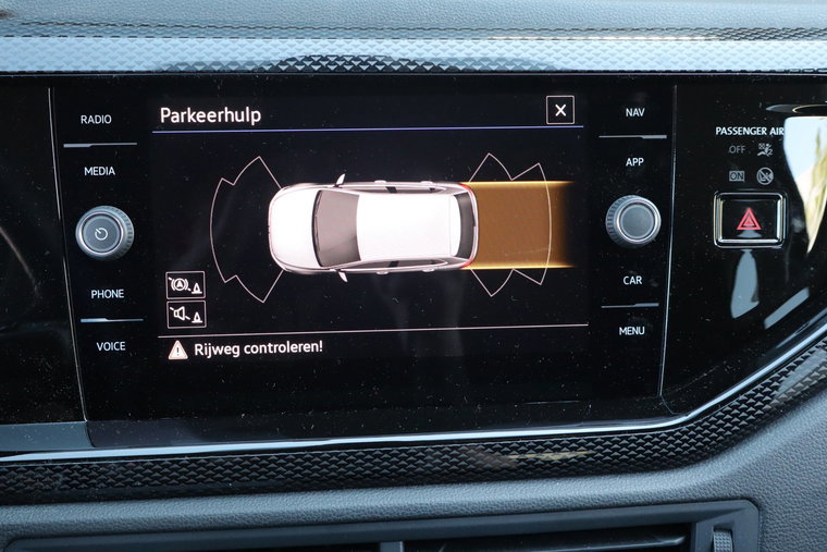 Vehicle Image 21