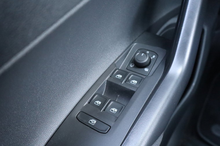 Vehicle Image 27