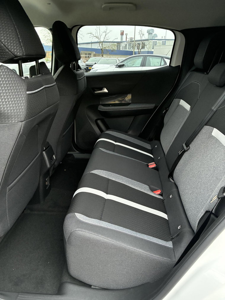 Vehicle Image 45